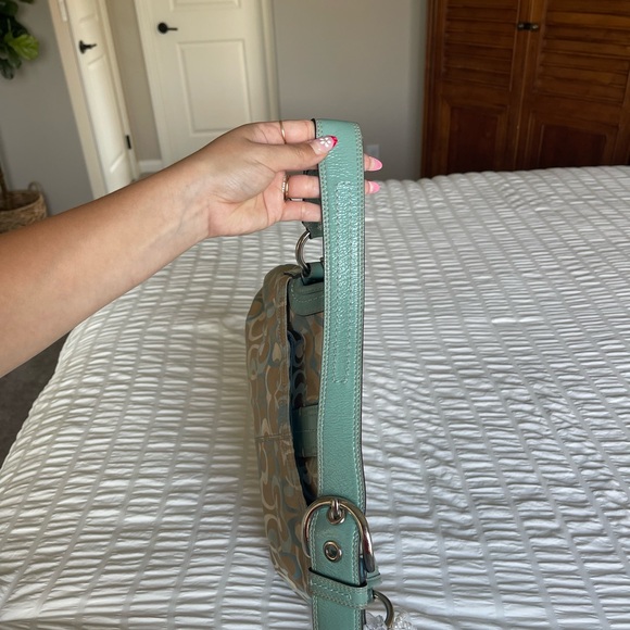 Y2K COACH Vintage Soho Signature Logo Blue Patent Leather Hobo Shoulder Purse - Picture 6 of 17